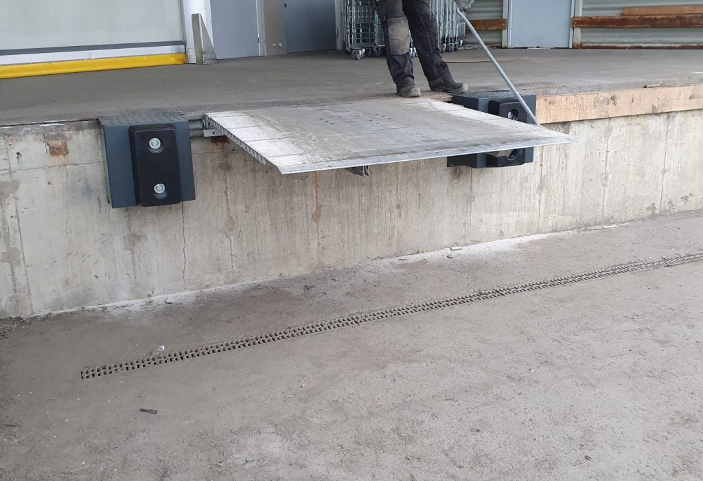Aluminiumlastbrygga